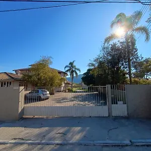 Residencial Caramujo Apartamento